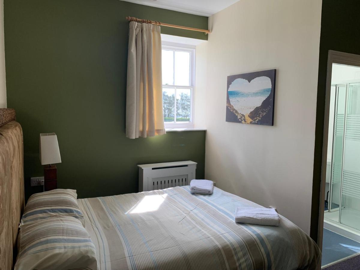 Jersey Accommodation And Activity Centre Gorey Extérieur photo