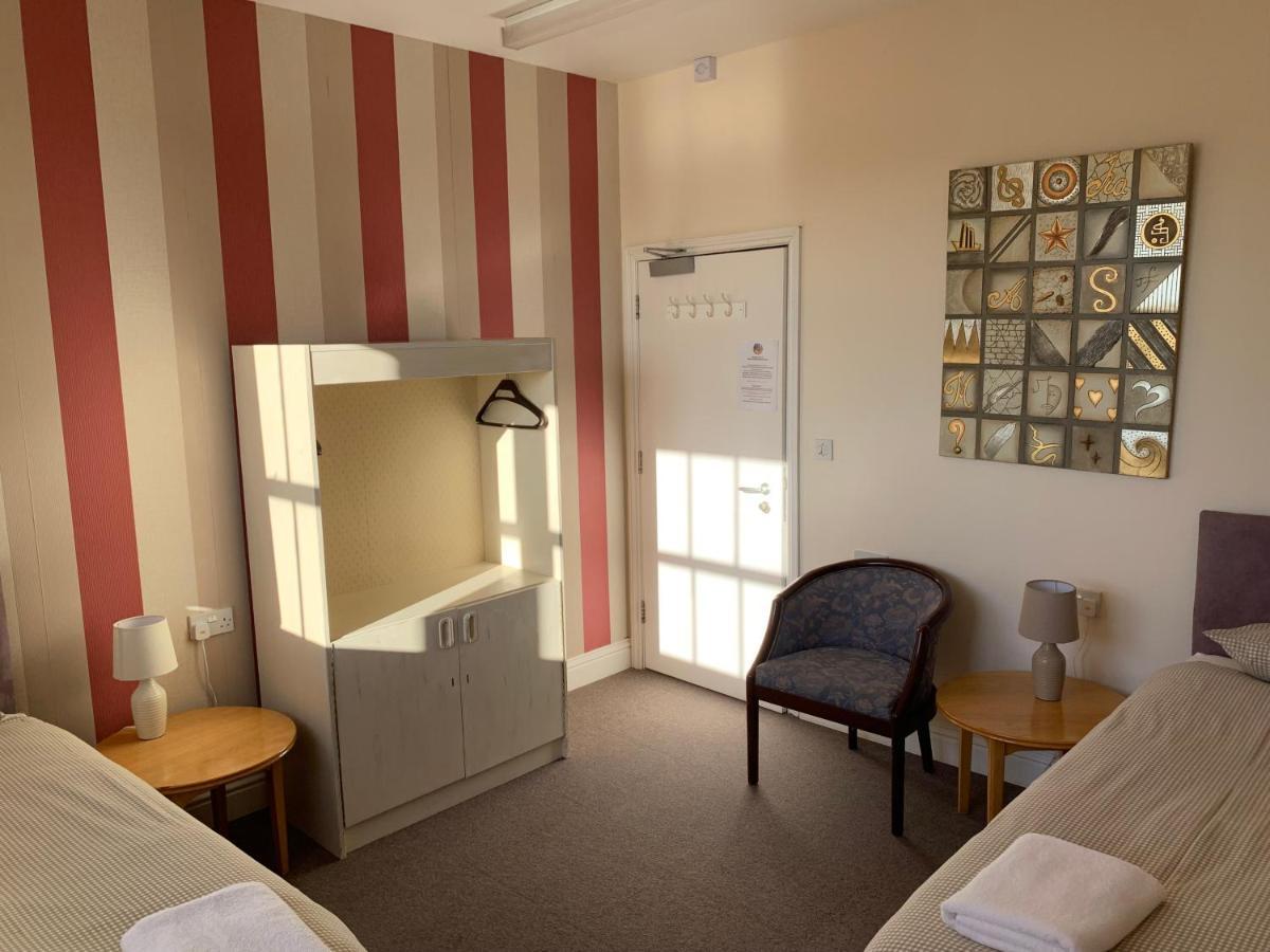 Jersey Accommodation And Activity Centre Gorey Extérieur photo